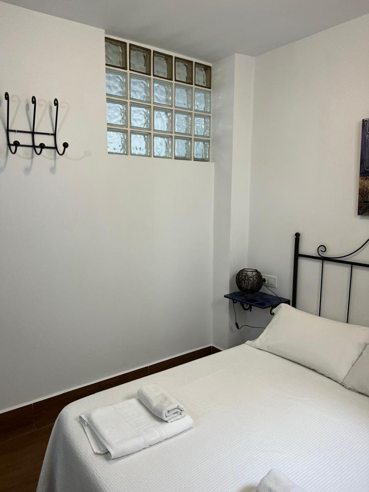 Apartamentos Manbea Algaida San José Esterno foto